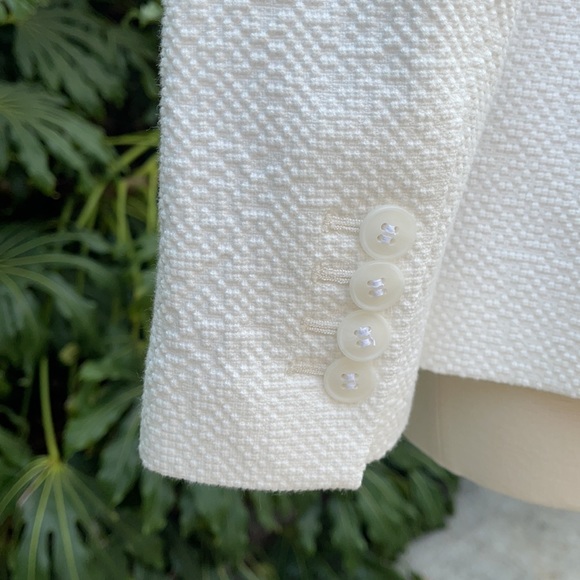 Ann Taylor White Textured One Button Blazer - Picture 4 of 9